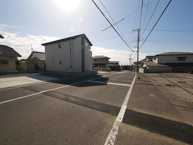 東町３丁目　３期　２号棟 現地写真（前面道路含む現地写真）