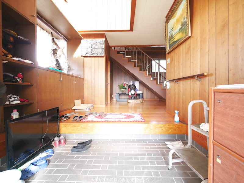 城南町１丁目６１番 現地写真（玄関）