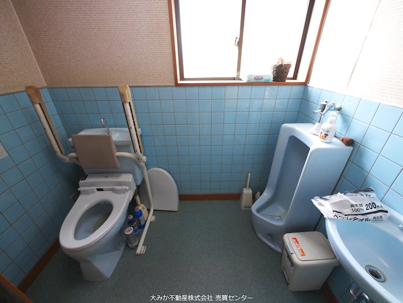 城南町１丁目６１番 内観写真（トイレ）