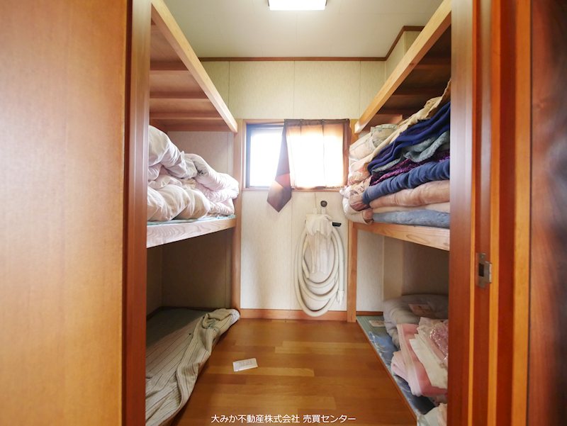 城南町１丁目６１番 内観写真（収納）