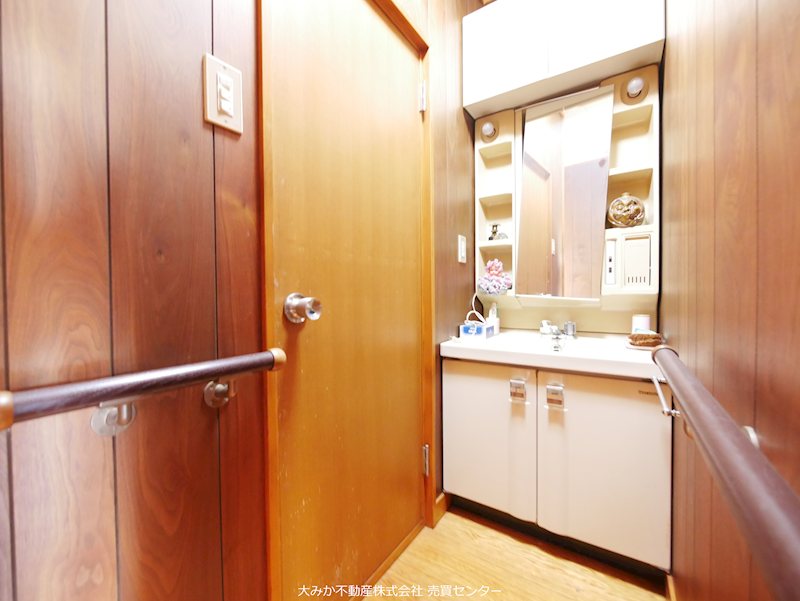 城南町１丁目６１番 内観写真（洗面台・洗面所）