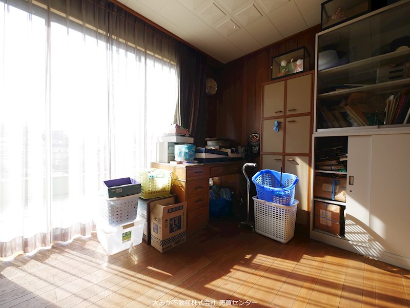 城南町１丁目６１番 内観写真（リビング以外の居室）