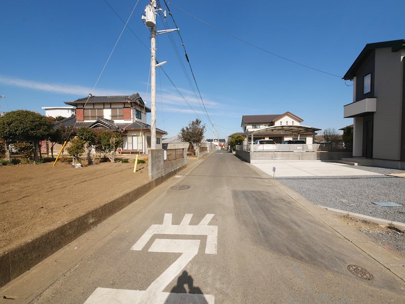 東金沢町２丁目　９期　２号棟 現地写真（前面道路含む現地写真）