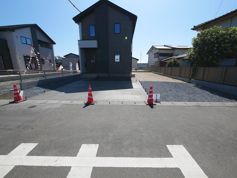 東金沢町２丁目　９期　３号棟 現地写真（駐車場）