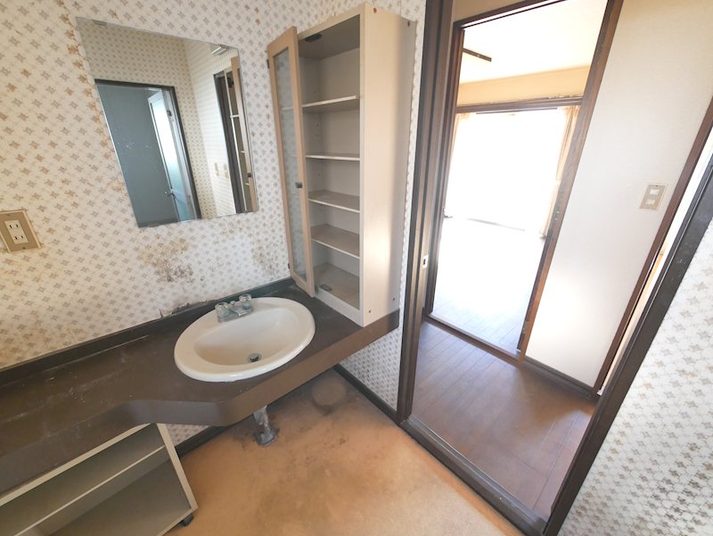 高鈴町５丁目２５６番 内観写真（洗面台・洗面所）