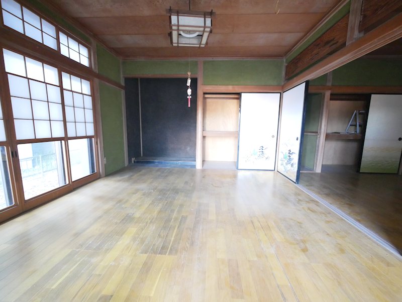 滑川本町１丁目１６８番 内観写真（リビング以外の居室）