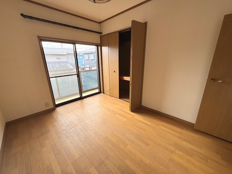かみあい町２丁目３６番２００ 内観写真（リビング以外の居室）