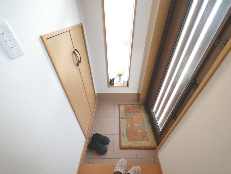 久慈町３丁目１９１番２５ 現地写真（玄関）