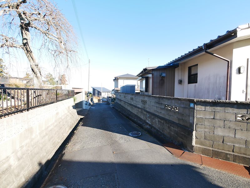 諏訪町４丁目２４１番 現地写真（前面道路含む現地写真）