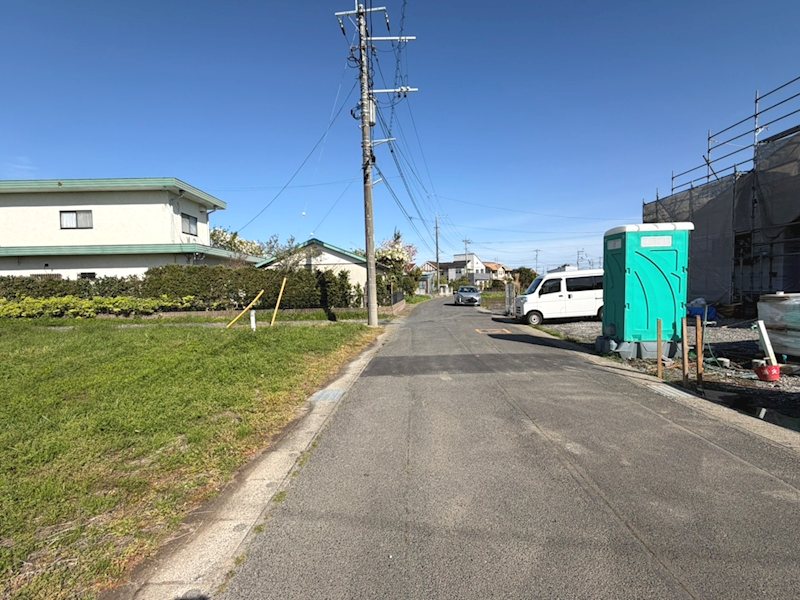 那珂郡東海村大字亀下　2号棟 現地写真（前面道路含む現地写真）