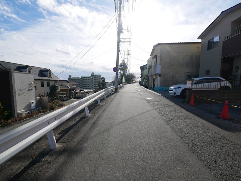 宮田町１丁目１０番 現地写真（前面道路含む現地写真）