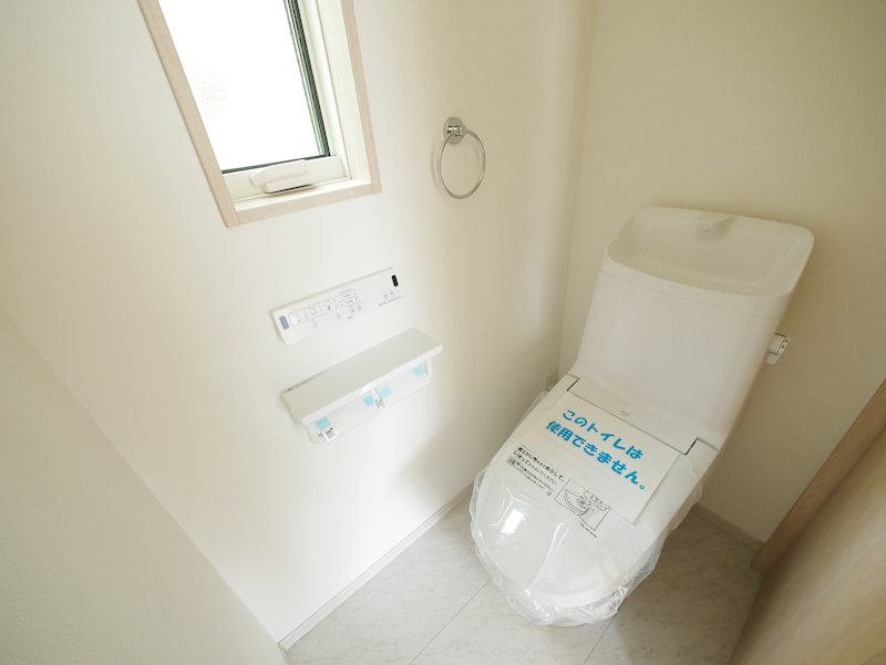 西成沢町２丁目　１２号棟 内観写真（トイレ）