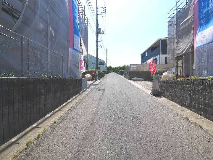那珂郡東海村村松　第６　２号棟 現地写真（前面道路含む現地写真）