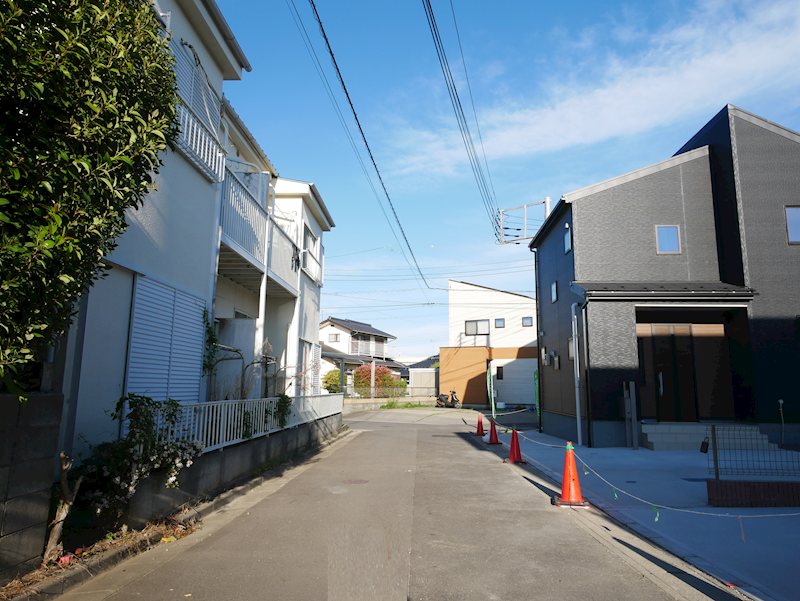東多賀町５丁目　３期　１号棟 現地写真（前面道路含む現地写真）