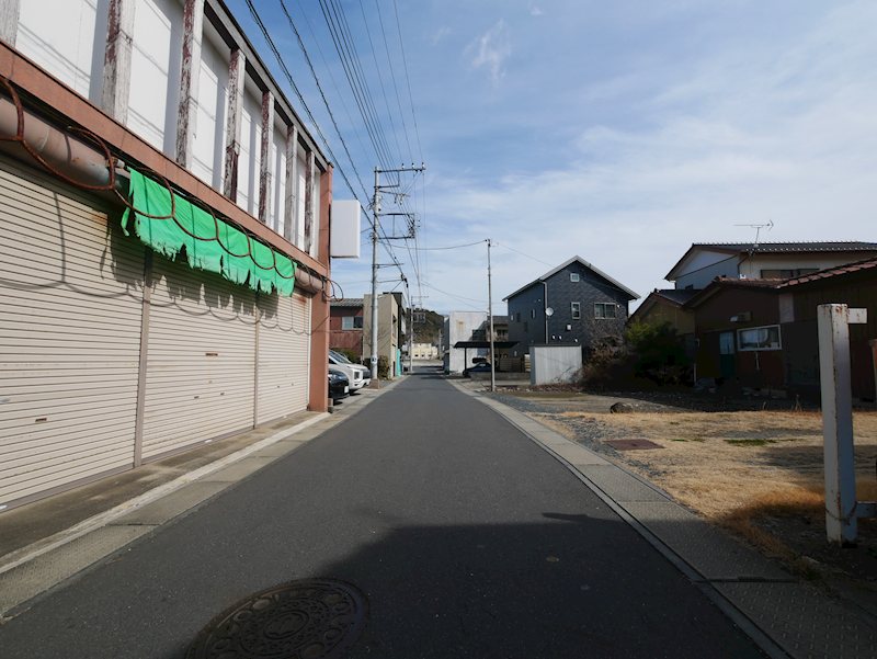 久慈町３丁目８６７番１ 現地写真（前面道路含む現地写真）