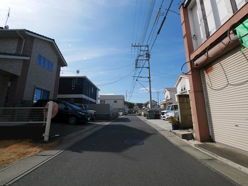 久慈町３丁目８６７番１ 現地写真（前面道路含む現地写真）