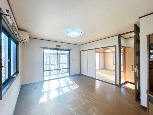 常陸太田市松栄町７８２番３８ 内観写真（リビング）