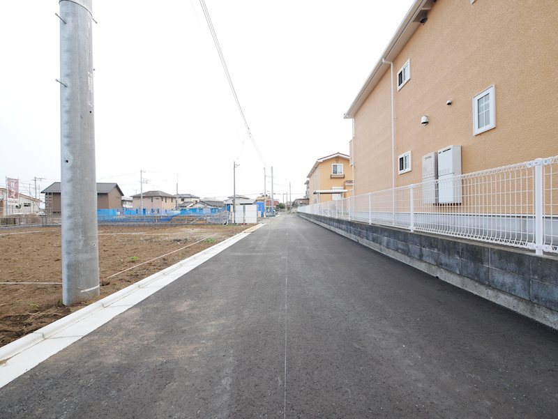 東大沼町３丁目１１期　４号棟 現地写真（前面道路含む現地写真）