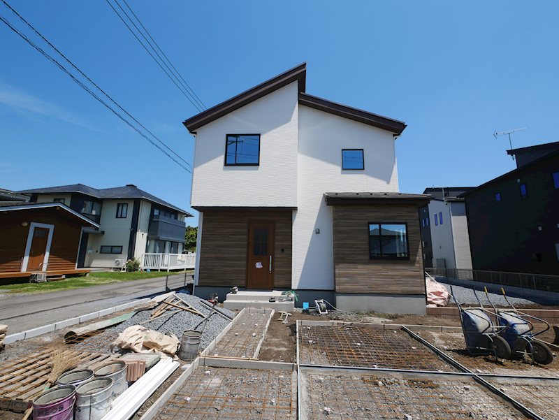 諏訪町２丁目１期　１号棟 現地写真