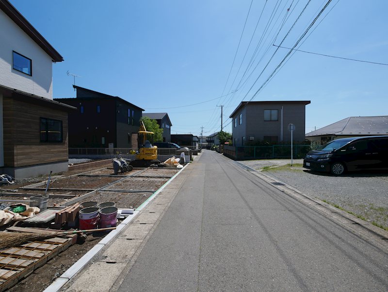 諏訪町２丁目１期　１号棟 現地写真（前面道路含む現地写真）