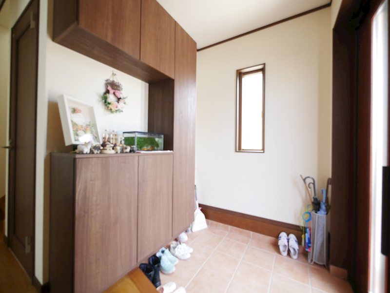かみあい町１丁目４１番５３ 現地写真（玄関）