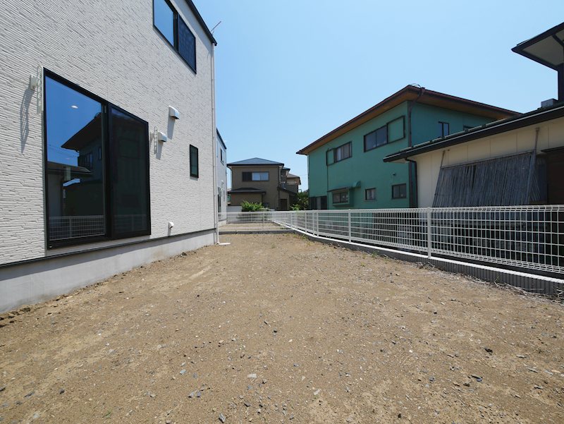 東金沢町１丁目　１号棟 現地写真（庭）