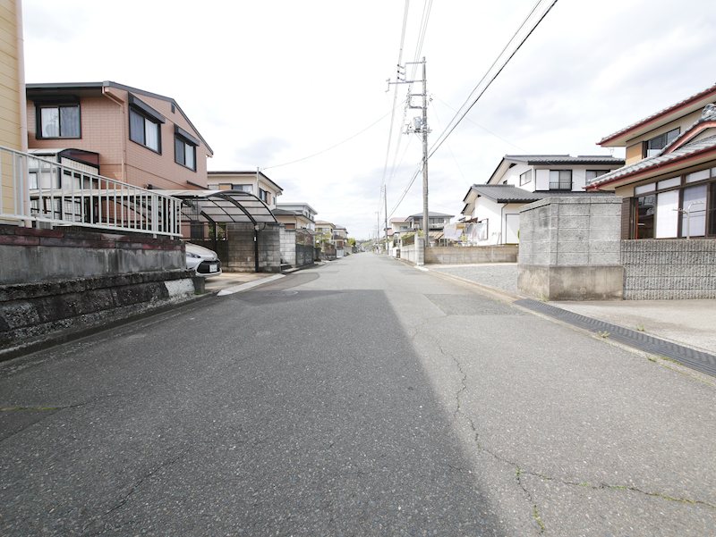 高萩市島名２０７１番２１ 現地写真（前面道路含む現地写真）