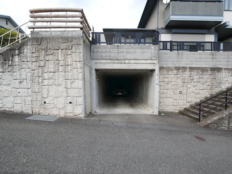 東滑川町２丁目６３１番４ 現地写真（駐車場）