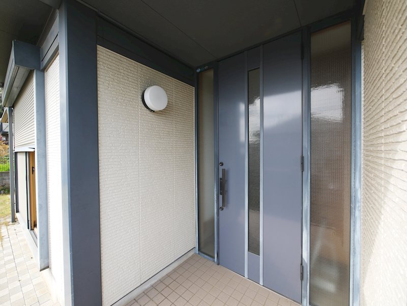 東滑川町２丁目６３１番４ 現地写真（玄関）