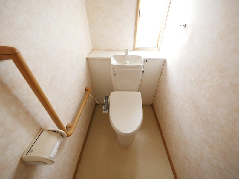 東滑川町２丁目６３１番４ 内観写真（トイレ）