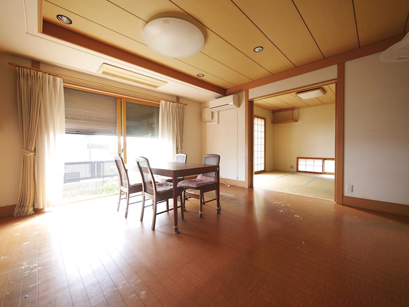 東滑川町２丁目６３１番４ 内観写真（リビング）