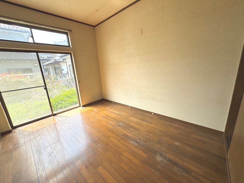 東大沼町１丁目７７番他 内観写真（リビング以外の居室）