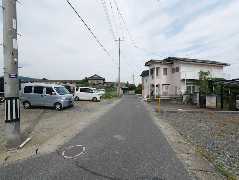 鮎川町６丁目３８番、３９番１ 現地写真（前面道路含む現地写真）