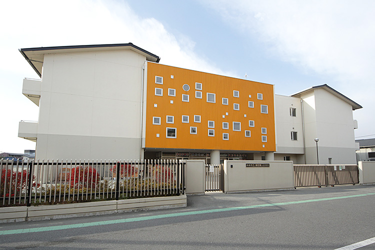 高崎市新町　土地（古家付）  小学校