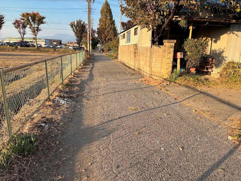 伊勢崎市安堀町　中古工場 現地写真（前面道路含む現地写真）