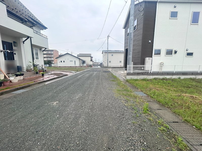 前橋市文京町4丁目　土地  現地写真（前面道路含む現地写真）
