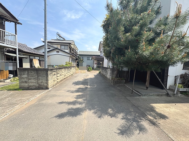 高崎市金古町　土地 現地写真（前面道路含む現地写真）