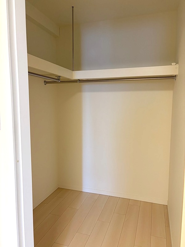 アルファステイツ高崎駅東　中古マンション 内観写真（収納）