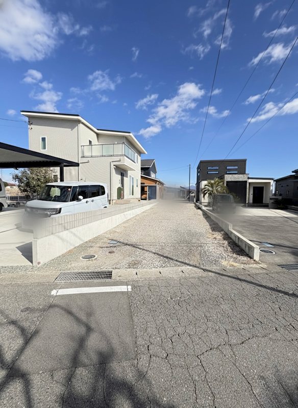 高崎市金古町　中古住宅 現地写真（前面道路含む現地写真）