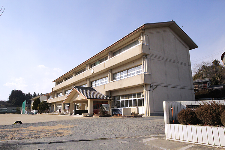 安中市秋間みのりが丘　土地 小学校
