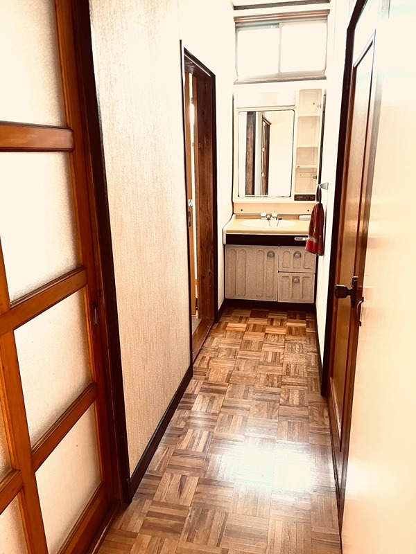 前橋市三俣町 中古住宅 内観写真（洗面台・洗面所）