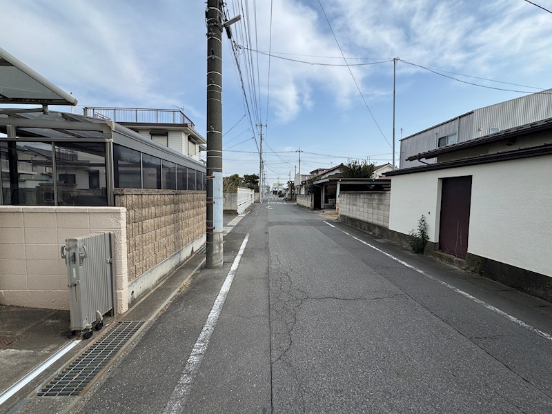 前橋市三俣町 中古住宅 現地写真（前面道路含む現地写真）