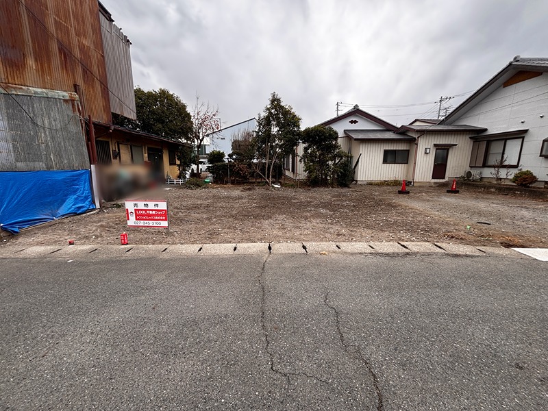 高崎市飯塚町　土地  現地写真（前面道路含む現地写真）