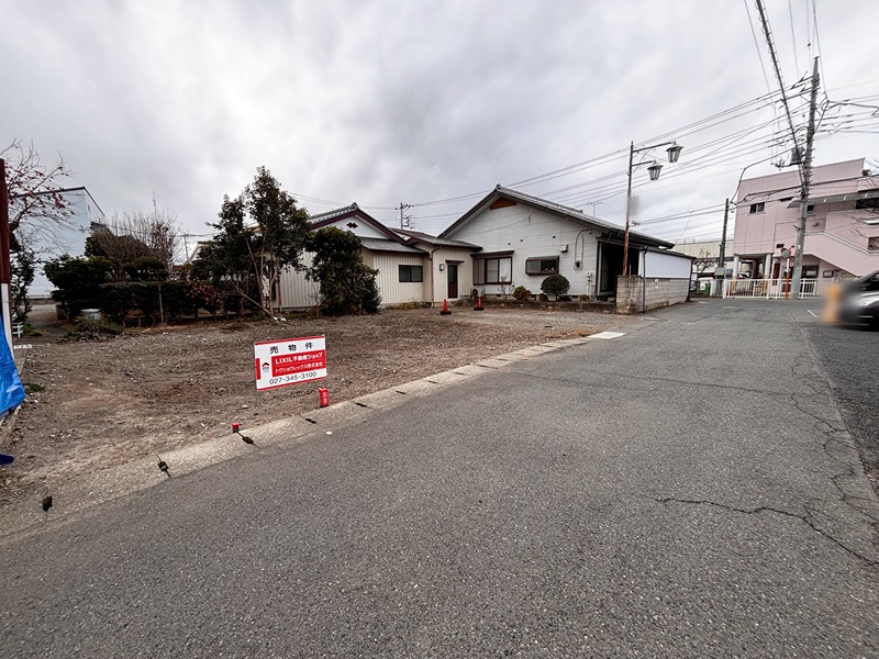 高崎市飯塚町　土地  現地写真（前面道路含む現地写真）
