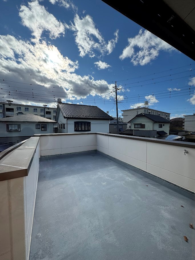 高崎市倉賀野町　中古住宅  現地写真（バルコニー）