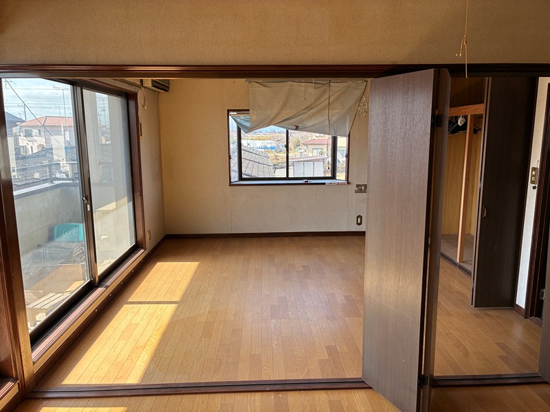 太田市由良町　中古住宅 内観写真（リビング以外の居室）