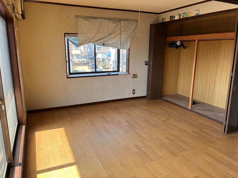 太田市由良町　中古住宅 内観写真（リビング以外の居室）