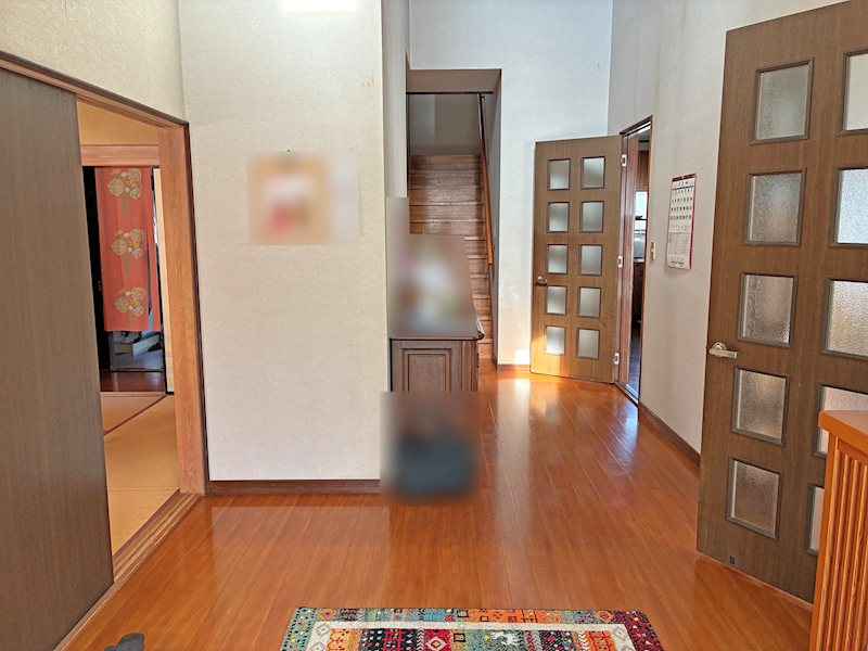 太田市由良町　中古住宅 現地写真（玄関）