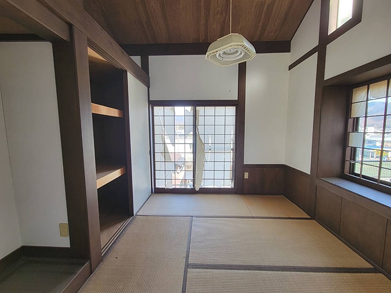 桐生市相生町　中古住宅 内観写真（リビング以外の居室）
