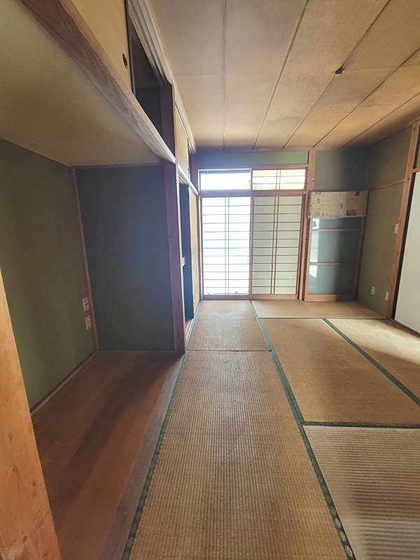 桐生市相生町　中古住宅 内観写真（リビング以外の居室）
